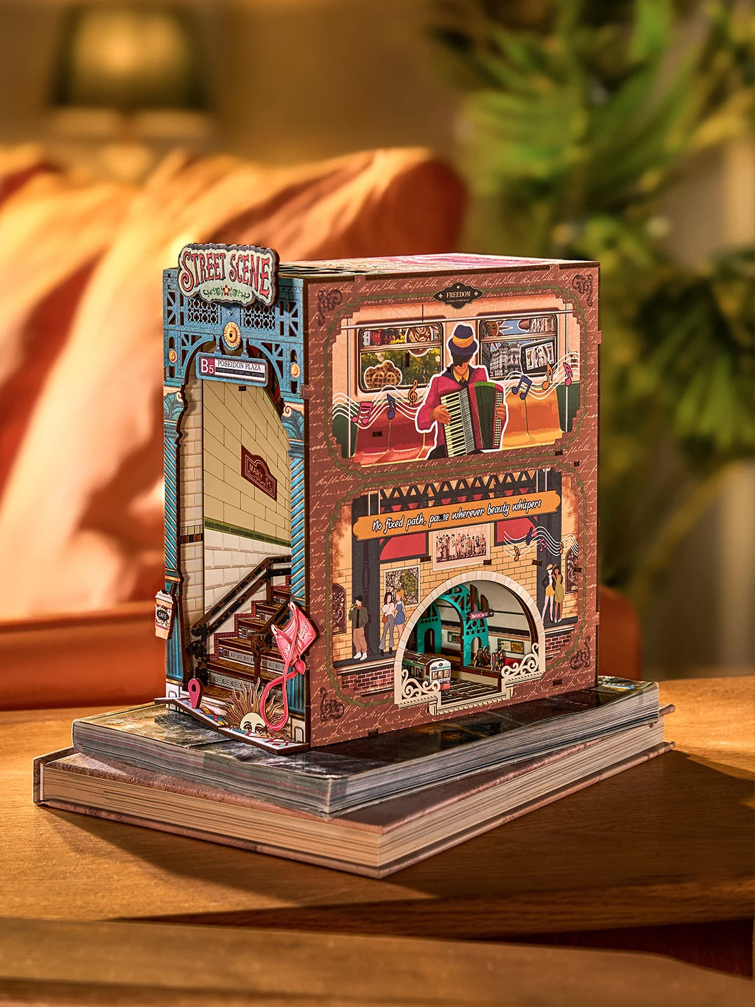 Street Scene BookNook TGB13